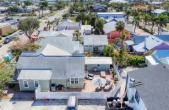 Downtown Historic Punta Gorda Loft W Incredible Outdoor Space 1 Bedroom Apts