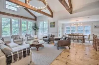 Lakefront Family Retreat: Skiing & Mountain Biking