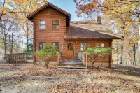 On-site Trails, Pond! Rustic Harpers Ferry Cabin - 3-Star