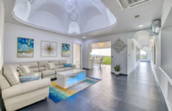 諾薩拉豪華15房海景莊園，適合靜修、婚禮及公司活動