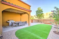 Updated ABQ Getaway Walk to Netflix Studios! - Bungalow