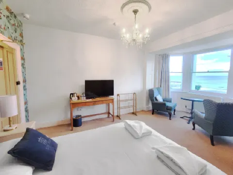 Kings' House Hotels in 