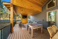 3BR Home w/ Lake Views, Outdoor Living Area & BBQ - 4-Star