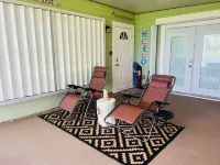 Beautiful 2/2 townhome across from world class Lake Okeechobee Bass fishing ! โรงแรมในโอกีโชบี