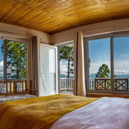 Kasar Rainbow Yoga Retreat