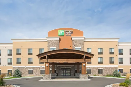 Holiday Inn Express & Suites GLENDIVE by IHG