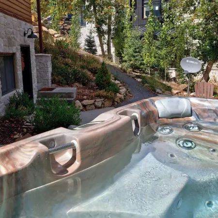 Your Holiday 4Br House with Spa and Mountain Views Near Sundance Resort