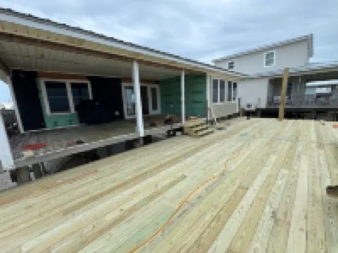 4Br/3BA with Private Beach, Pier/Boat Lift, Dog Friendly, Free Kayaks, Best WiFi