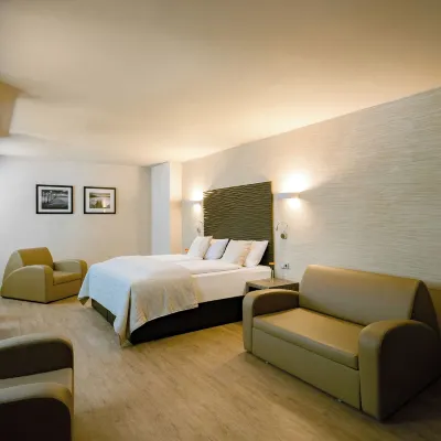 Artim Hotel Отели рядом с достопримечательностью «Шёнеберг»
