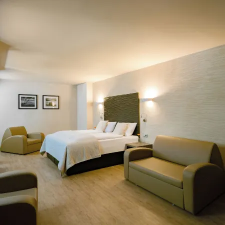 Artim Hotel Отели рядом с достопримечательностью «Шёнеберг»