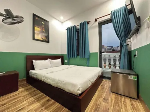 Nineties Homestay - Hostels