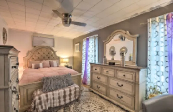 Stylish Suburban Getaway, 10 Miles to Royal Mtn!