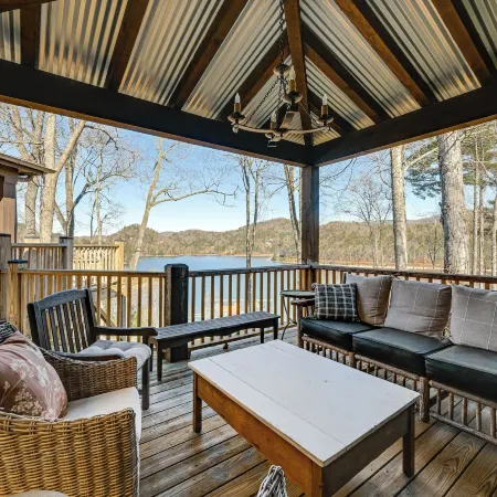 Cashiers Home w/ Lake Glenville Views!