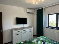 Modern 2-Bedroom Apartment in Central Ploiești Các khách sạn ở 