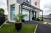 Solsen flexi-stay & Motel - parking
