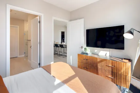 Luxury 2BR Apt + Work-From-Home Space