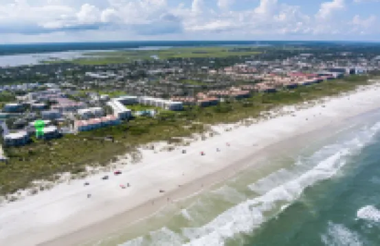 Lovely Ocean-view Condo With Pools, hot Tubs, Private W/d, & Central AC