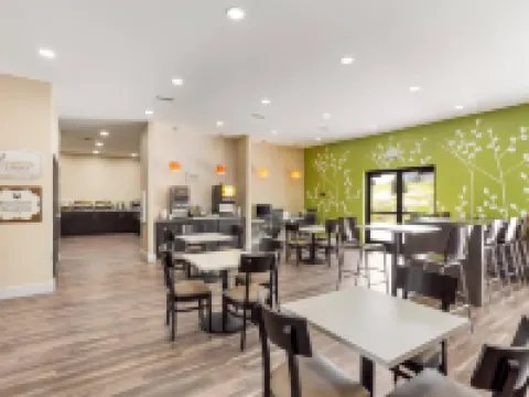 MainStay Suites Logan Ohio-Hocking Hills Hotels in Hocking County