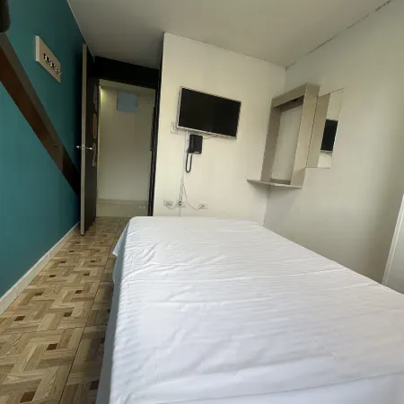 Hotel California Blue