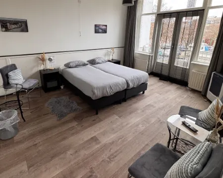 城市與海灘酒店伊麗莎白 弗利辛恩酒店