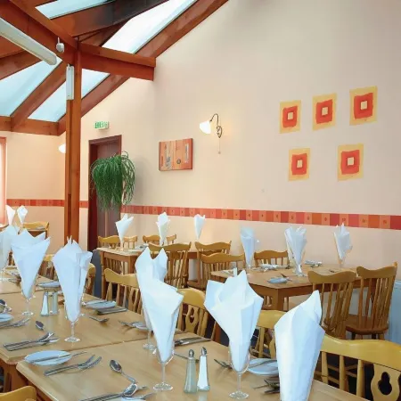 King Robert Hotel