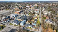 Fowlkes Street by AvantStay Minutes from Historic Main Street Short Drive to Downtown Nashville - 3 星級