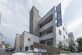 CL HOTEL