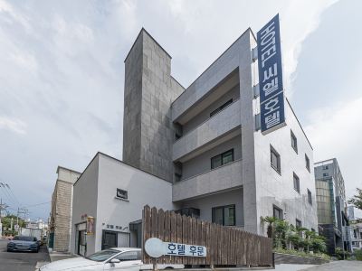 CL HOTEL