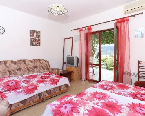 House Marcelo Hotels in Vinisce