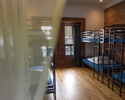 Treehouse Hostel Hotels in Montreal