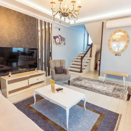 Poison Garden Suite & Spa