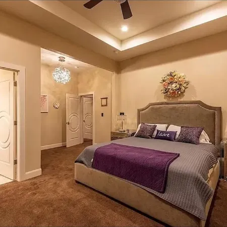 Luxury Spacious Stay