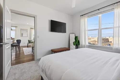 Signature Sunlit 2BR 2BA | Open Concept