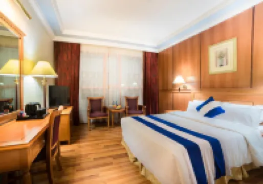 Astro Pasadena Hotel