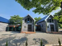 Anseong Yongseol Lake Tourist Farm