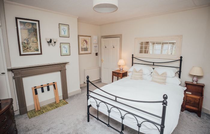 Farthings Hotel and Restaurant