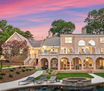 Shoreway Cove by Avantstay Waterfront, Pool, Dock