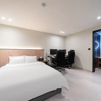Incheon (Geomdan) This is the hotel 黔丹十字路口附近的飯店