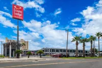 Econo Lodge Inn & Suites - sarapan