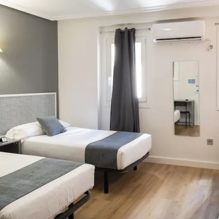 Hotel Alda Centro Palencia Отели в г. Паленсия