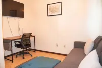 3Bd 2BT Town Suite Minutes Away Medical Center - 3-Star