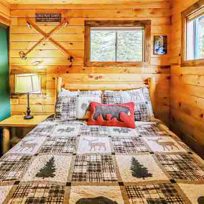 Nicky's Resort Rooms