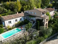 Les Petites Terrasses Hotels in Grasse