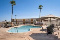 Travelodge by Wyndham Imperial/El Centro - Pools