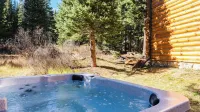 Forest Views, Hot Tub & Fireplace Minutes From Breckenridge Shangri-la Cabin by Avantstay - Country Houses