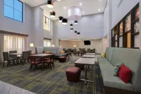 Hampton Inn & Suites by Hilton Marina - Beach