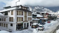 Kashmir House Pahalgam