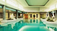 Grand Hotel - Pools