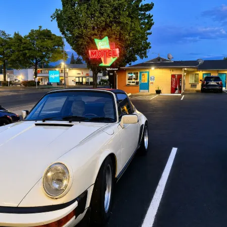 The City Center Motel