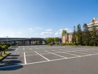 Hachinohe Plaza Hotel - parking